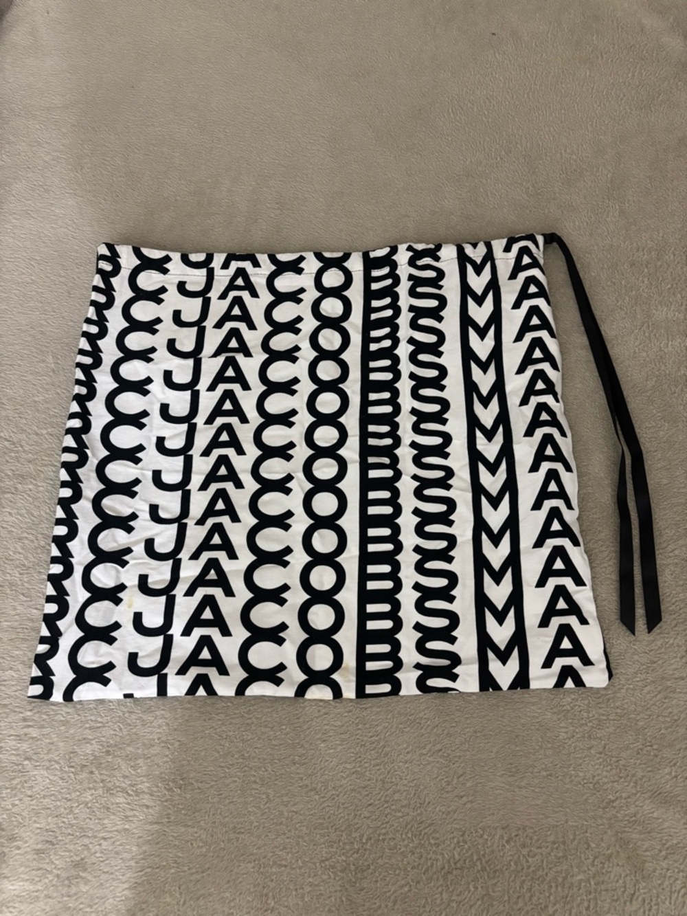 Black and White Graphic Print Wrap Skirt